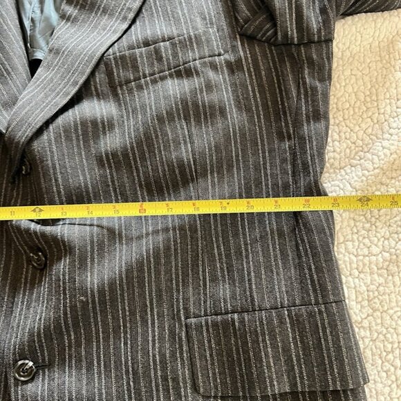 VTG Hart Schaffner Marx Blazer Mens 46S Black Gray Pinstripe 3 Button Sport Coat - Picture 9 of 12